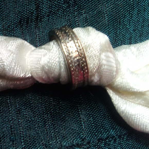 Two Tone Wide Band - Picture 5 of 6